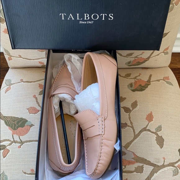Talbots Shoes - EUC Talbots Powder Beige Taylor Loafer